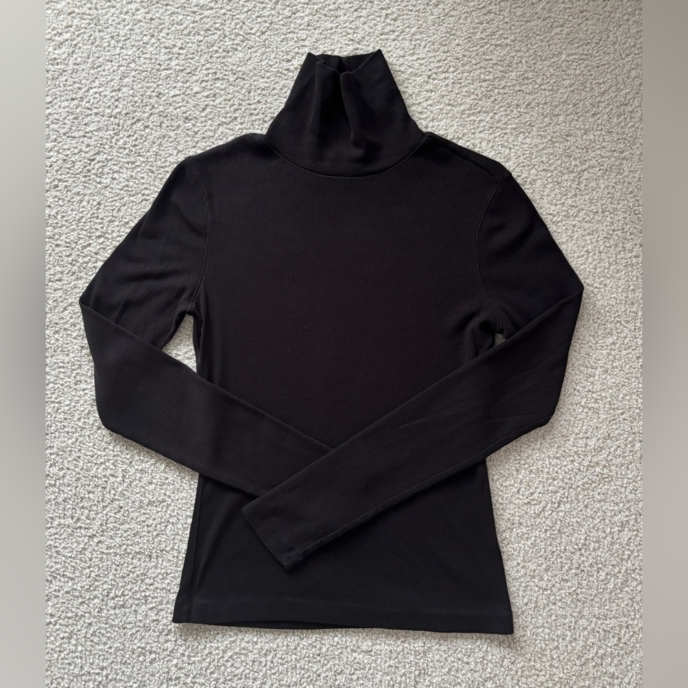 Dynamite Turtleneck